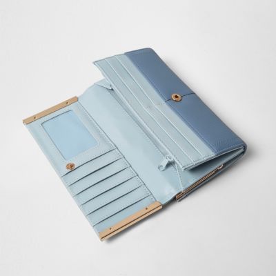 Blue glitter panel clip top purse
